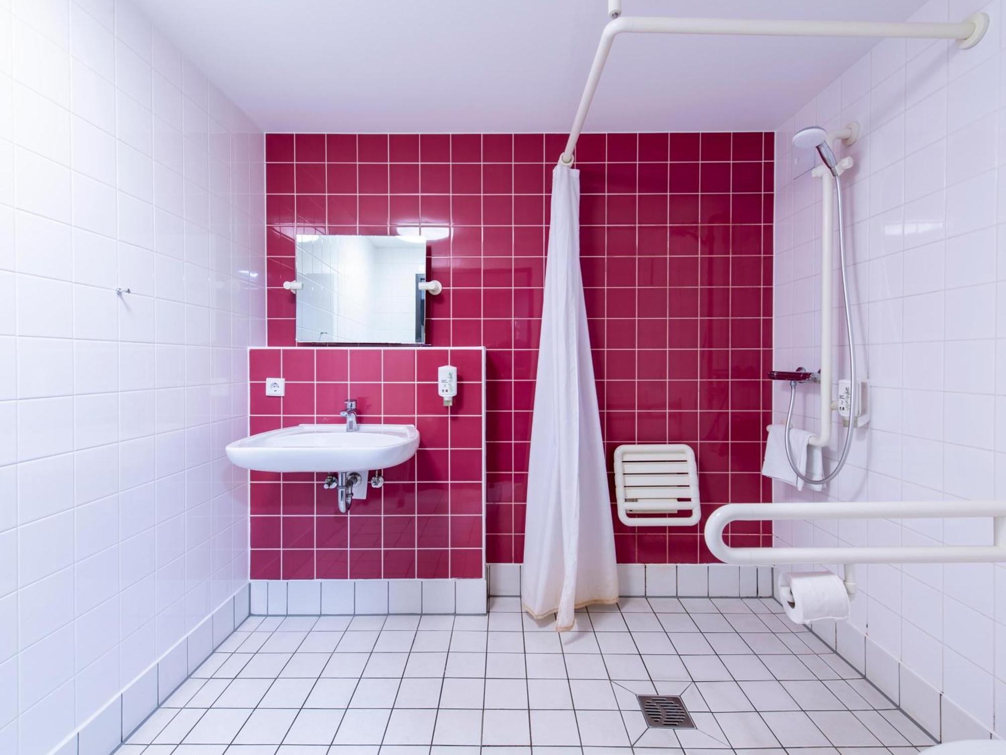 B&B Hotel Regensburg-City מראה חיצוני תמונה
